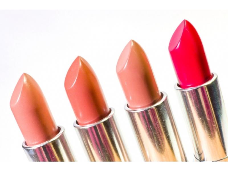 <abbr title=Translation missing (nl)></picture>Lipstick</abbr>