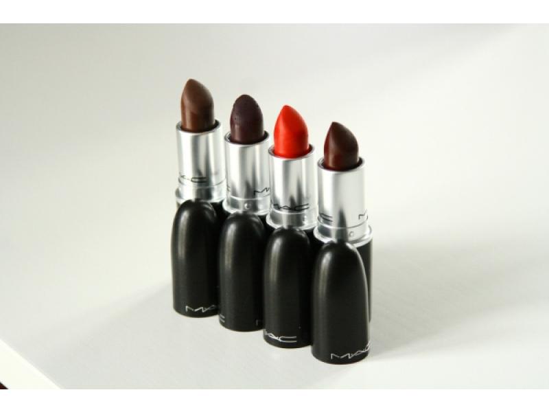 <abbr title=Translation missing (nl)></picture>Balls</abbr>